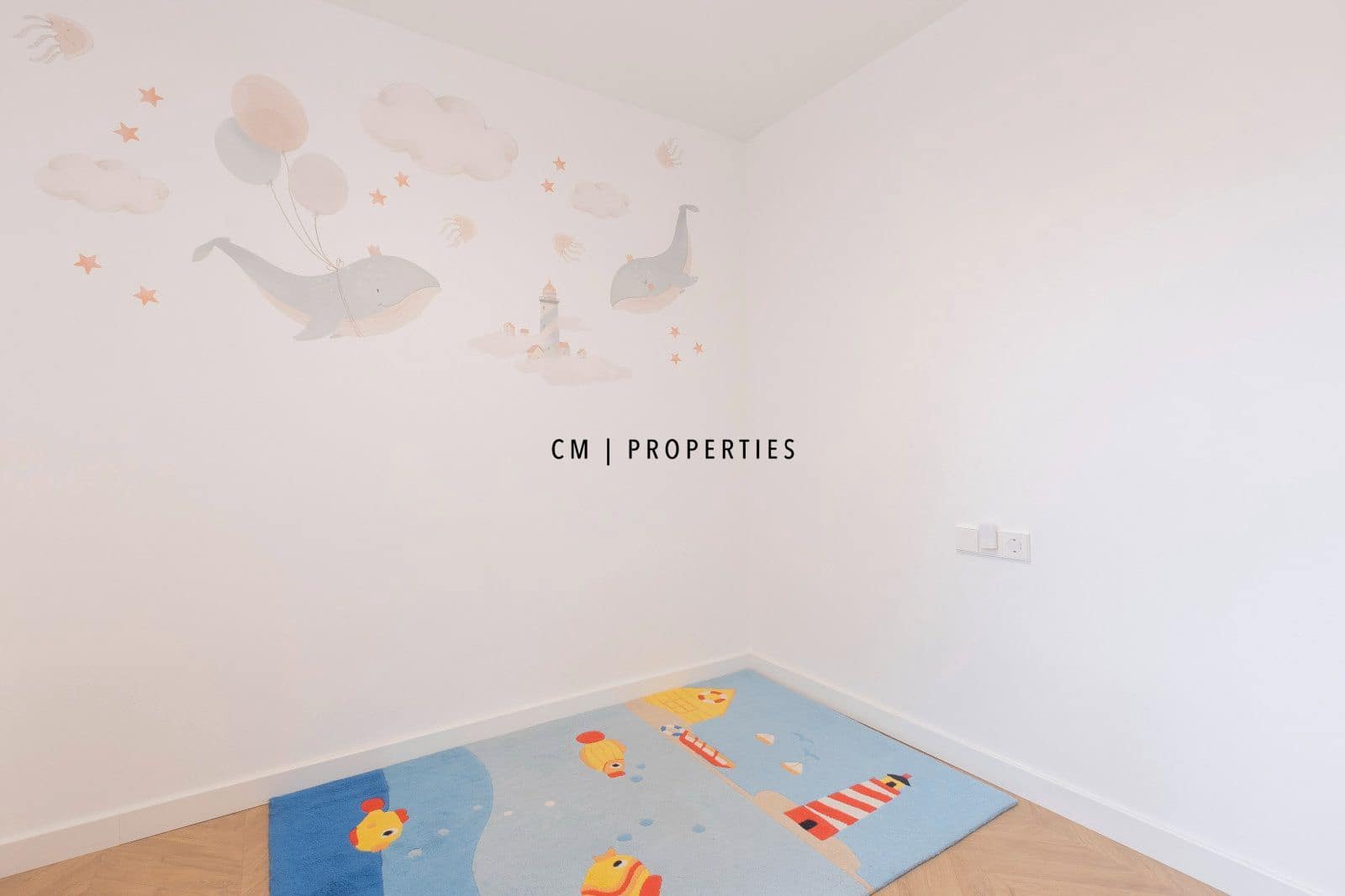 4 quarto Apartamento para arrendar em Valencia cidade - 2 250 € (Ref: 9781103)