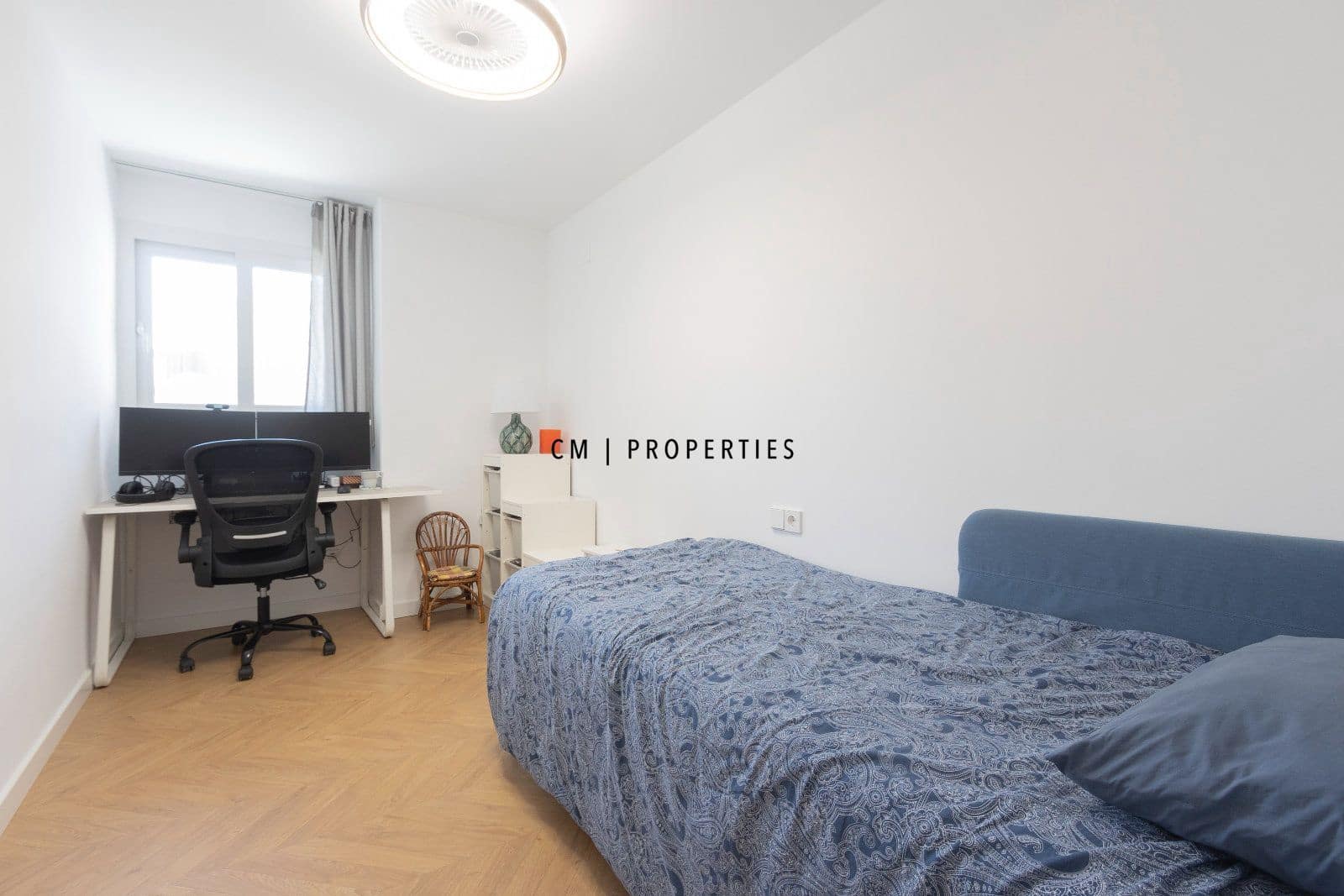 4 quarto Apartamento para arrendar em Valencia cidade - 2 250 € (Ref: 9781103)