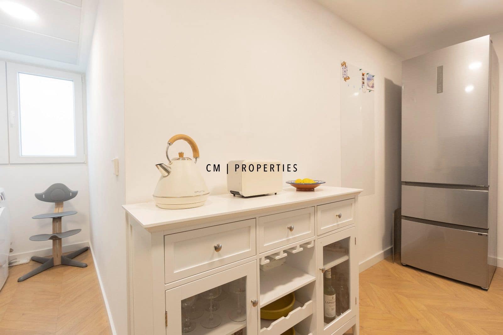 4 quarto Apartamento para arrendar em Valencia cidade - 2 250 € (Ref: 9781103)