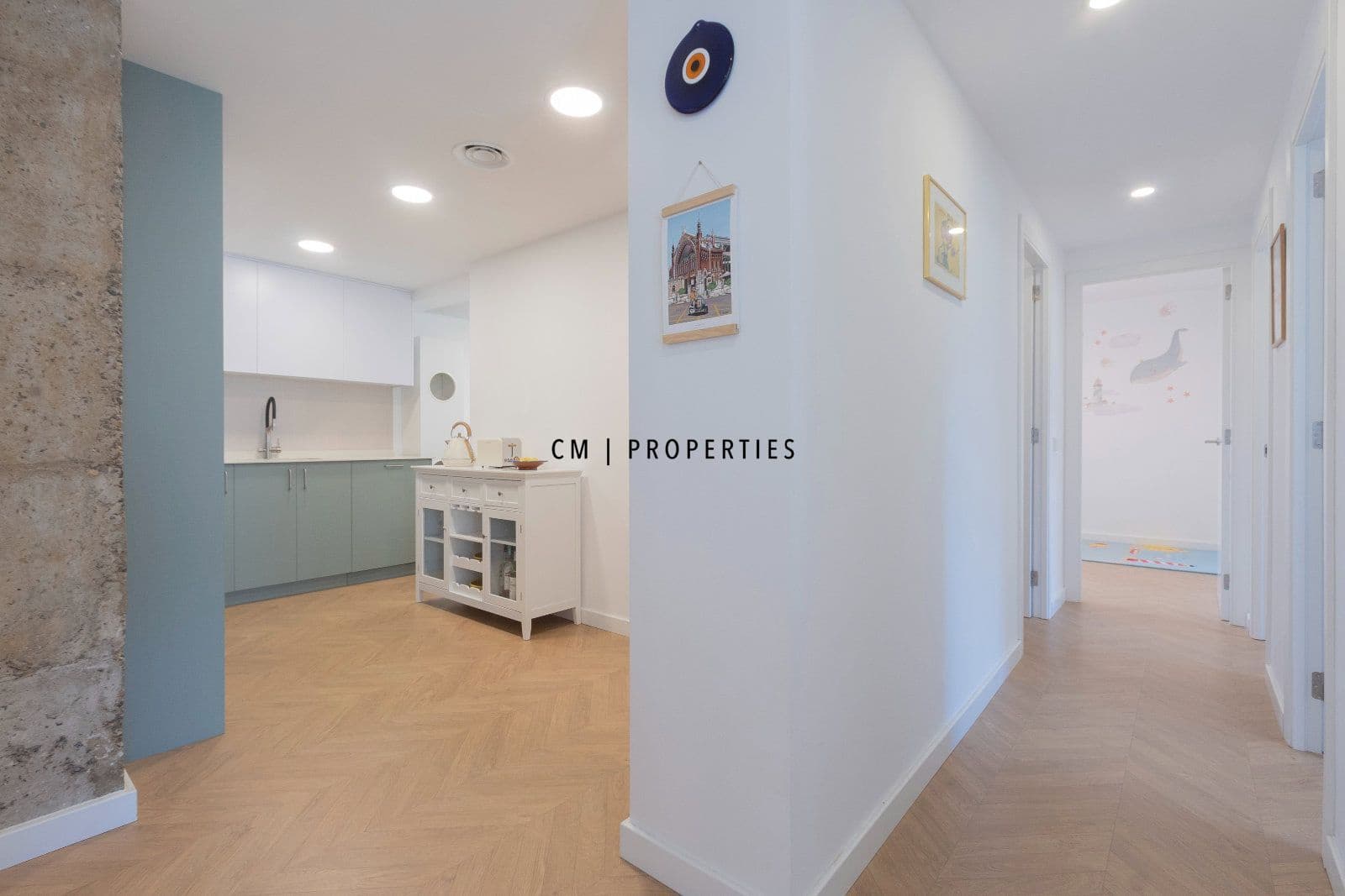 4 quarto Apartamento para arrendar em Valencia cidade - 2 250 € (Ref: 9781103)