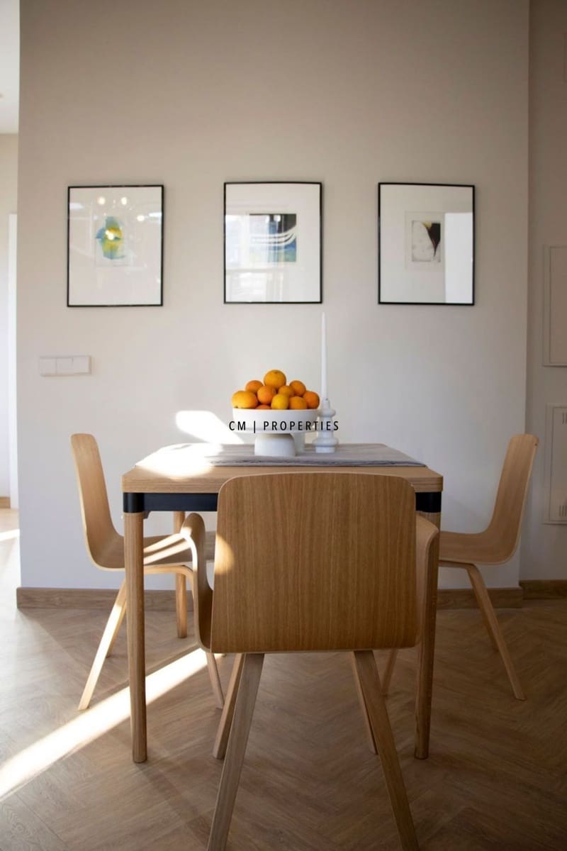 1 quarto Apartamento para arrendar em Valencia cidade - 2 300 € (Ref: 9782293)