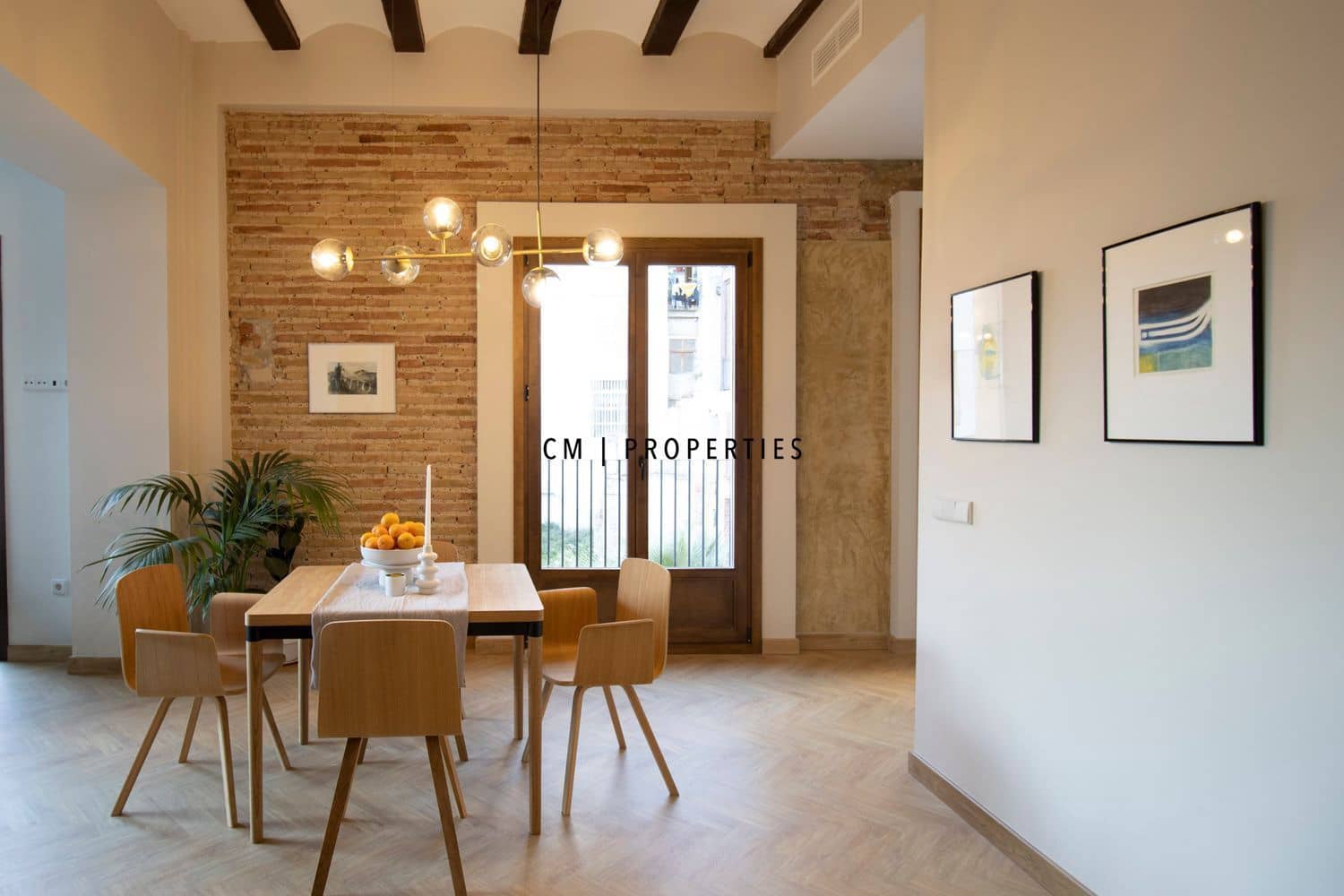 1 quarto Apartamento para arrendar em Valencia cidade - 2 300 € (Ref: 9782293)