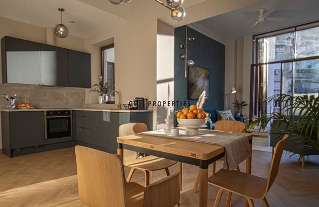 1 quarto Apartamento para arrendar em Ciutat Vella, Valência cidade - 2 300 € (Ref: 9782293)