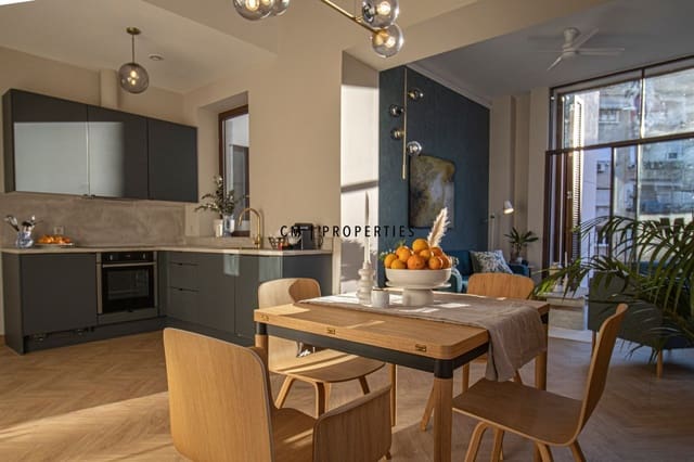 1 quarto Apartamento para arrendar em Ciutat Vella, Valência cidade - 2 300 € (Ref: 9782293)