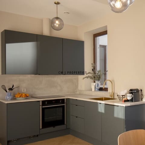 1 quarto Apartamento para arrendar em Ciutat Vella, Valência cidade - 2 300 € (Ref: 9782293)