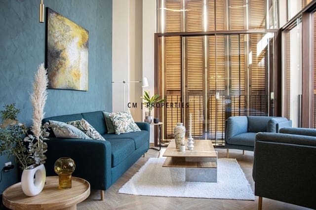 1 quarto Apartamento para arrendar em Ciutat Vella, Valência cidade - 2 300 € (Ref: 9782293)