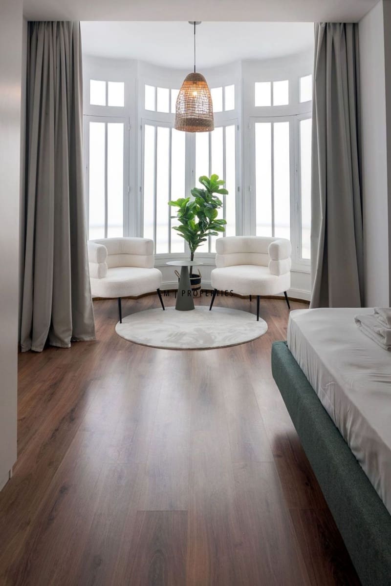 5 sovrum Lägenhet att hyra i Valencia stad - 3 300 € (Ref: 9782294)