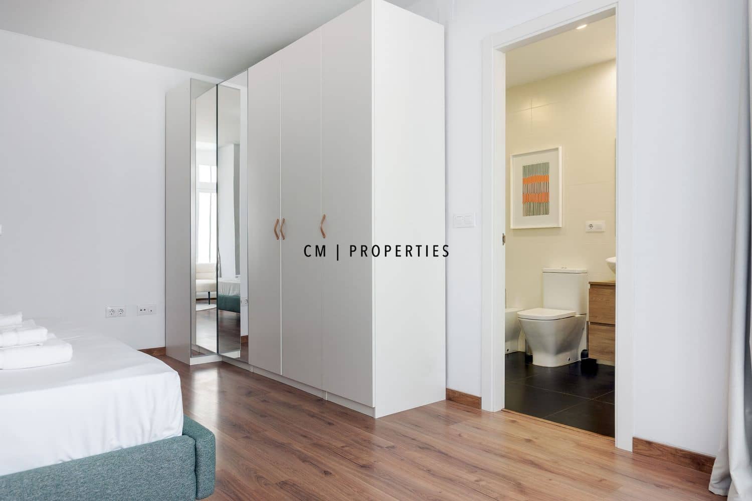 5 sovrum Lägenhet att hyra i Valencia stad - 3 300 € (Ref: 9782294)