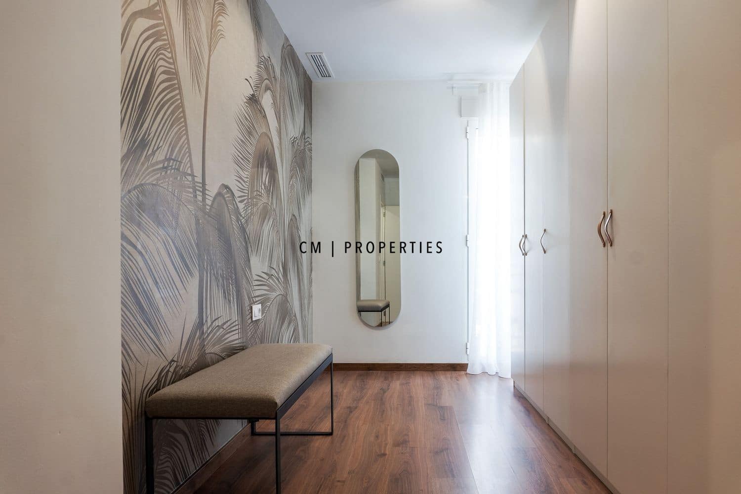 5 sovrum Lägenhet att hyra i Valencia stad - 3 300 € (Ref: 9782294)