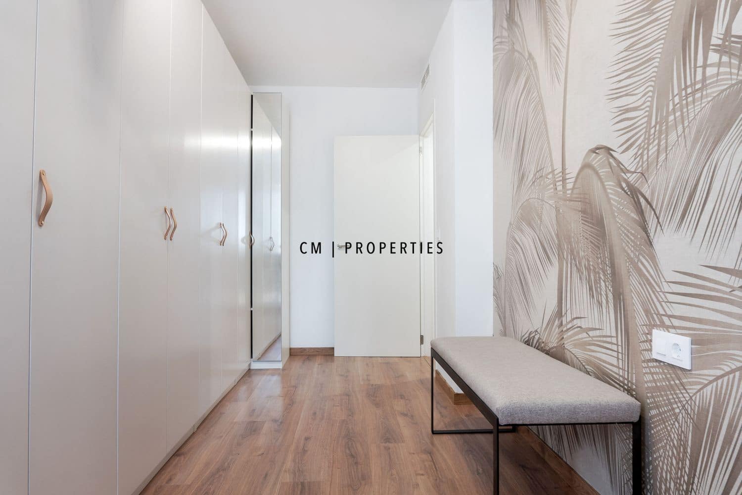 5 sovrum Lägenhet att hyra i Valencia stad - 3 300 € (Ref: 9782294)