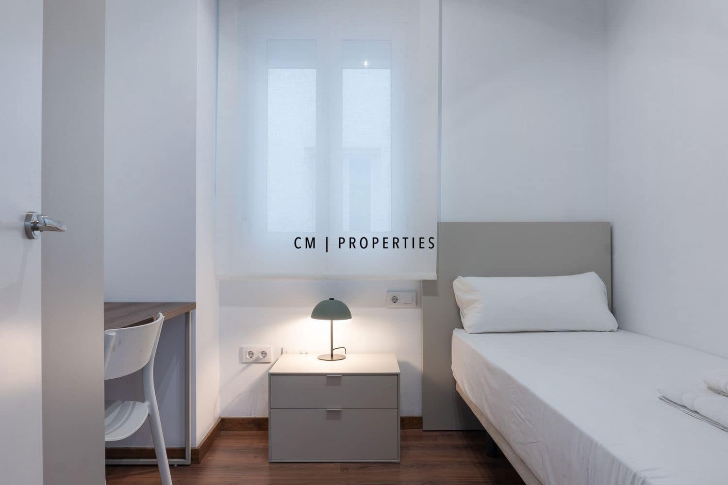 5 sovrum Lägenhet att hyra i Valencia stad - 3 300 € (Ref: 9782294)