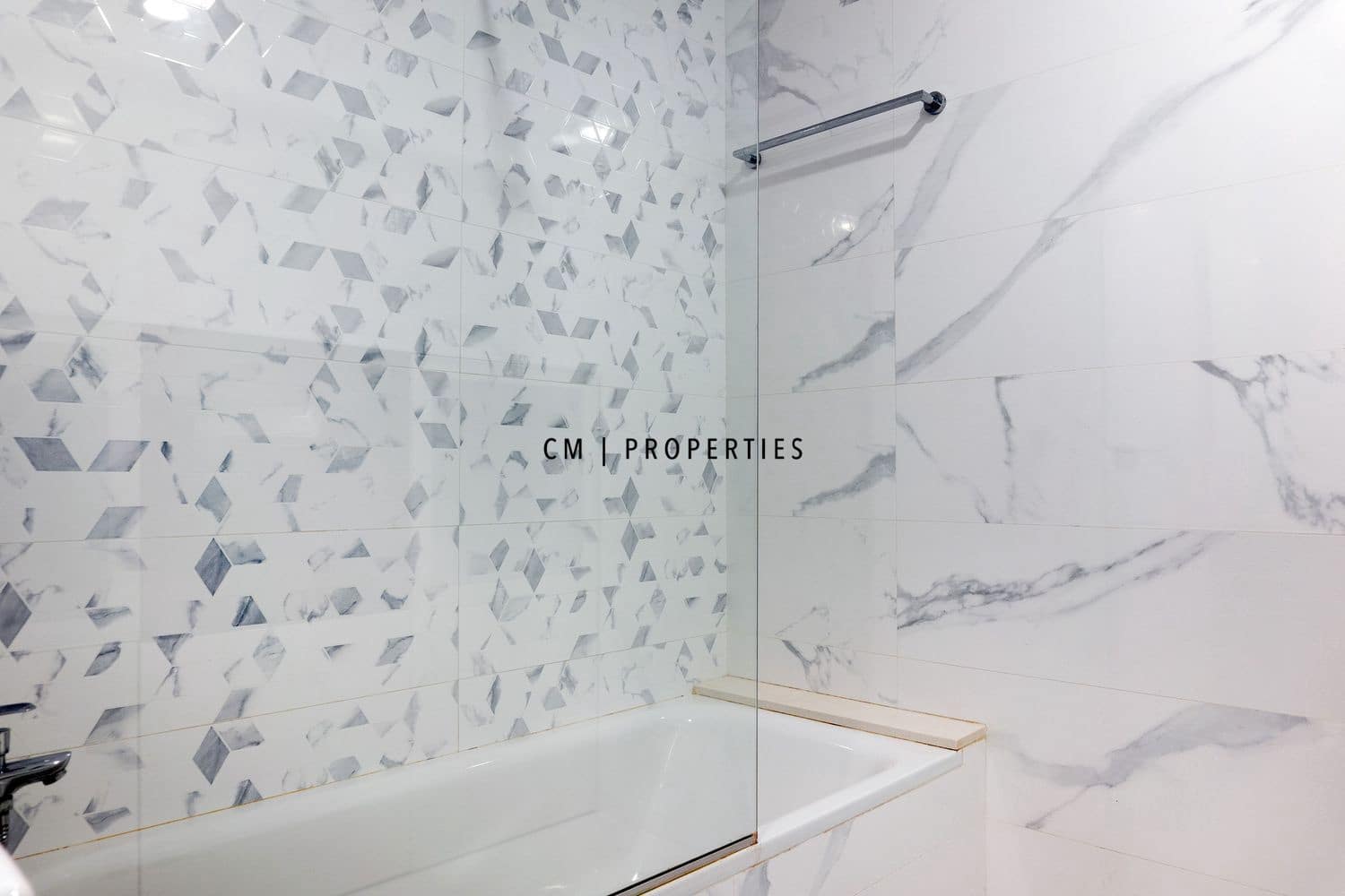 5 sovrum Lägenhet att hyra i Valencia stad - 3 300 € (Ref: 9782294)