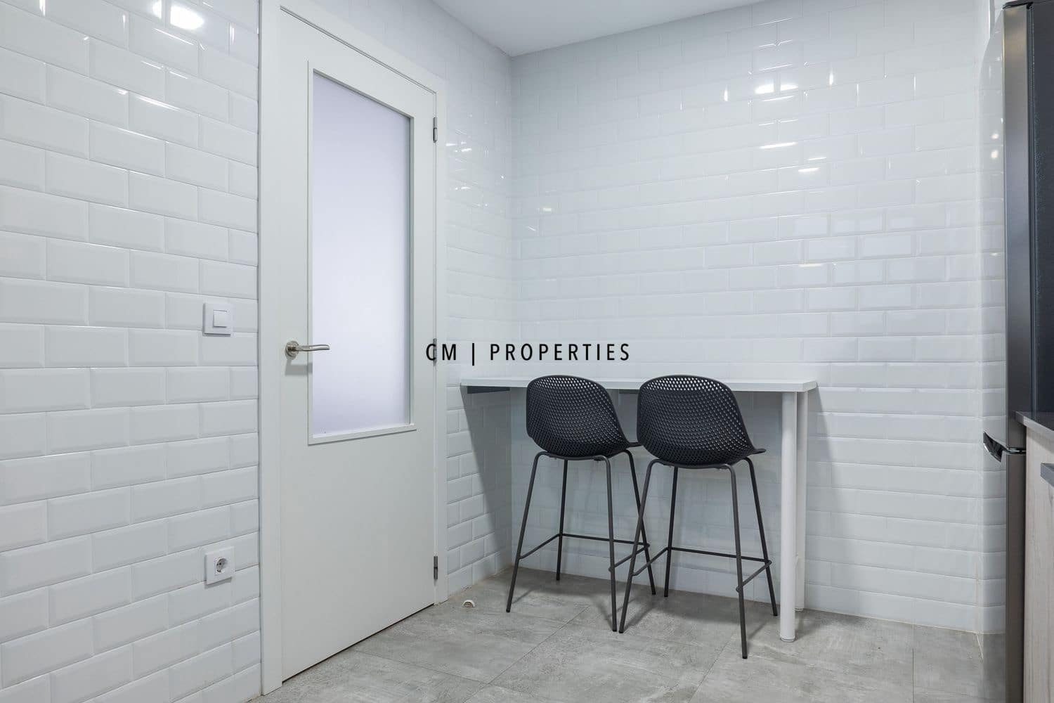 5 sovrum Lägenhet att hyra i Valencia stad - 3 300 € (Ref: 9782294)