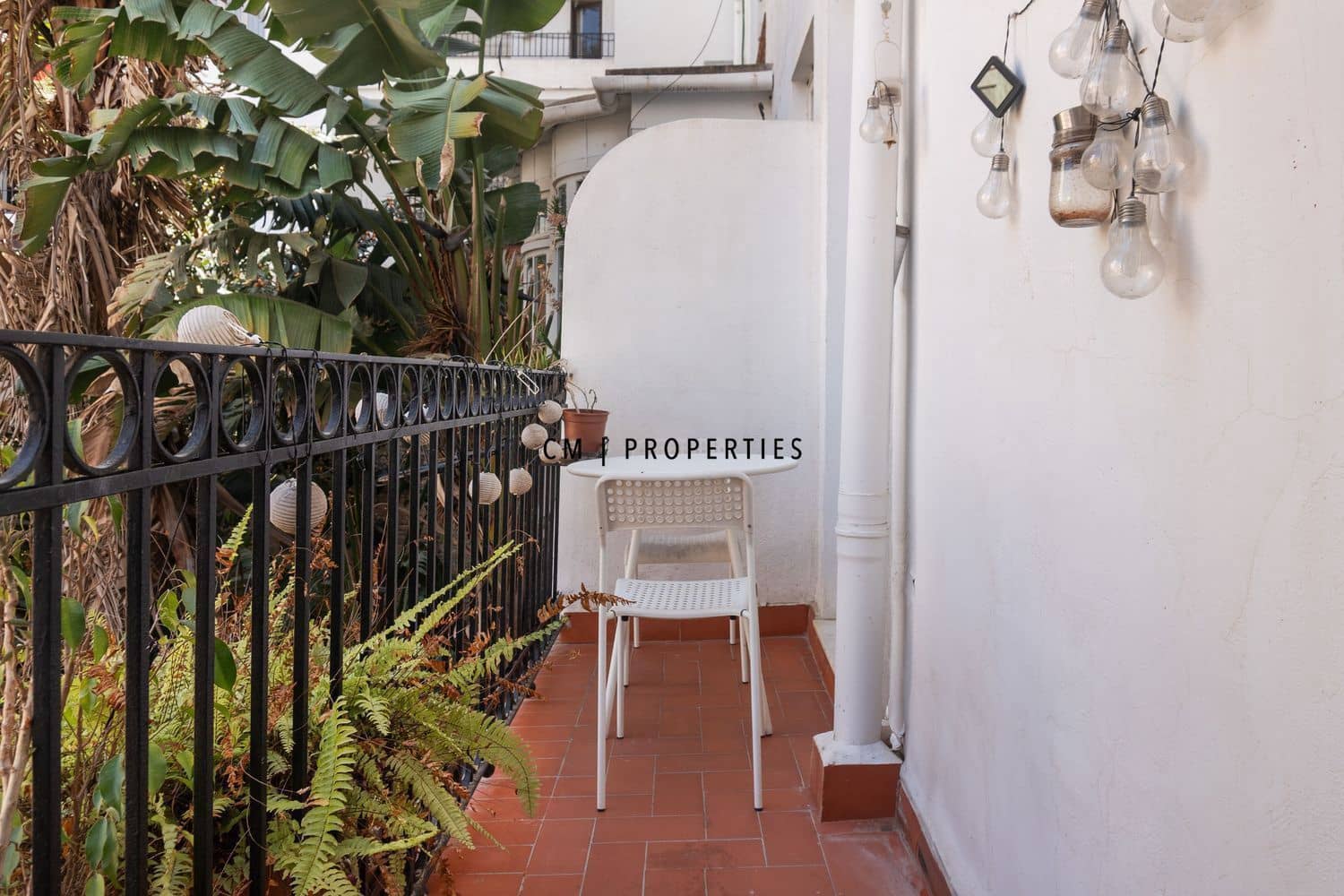 5 sovrum Lägenhet att hyra i Valencia stad - 3 300 € (Ref: 9782294)