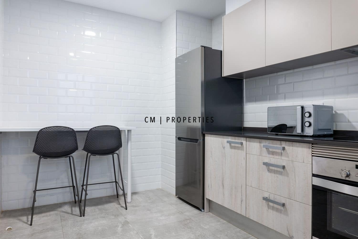 5 sovrum Lägenhet att hyra i Valencia stad - 3 300 € (Ref: 9782294)