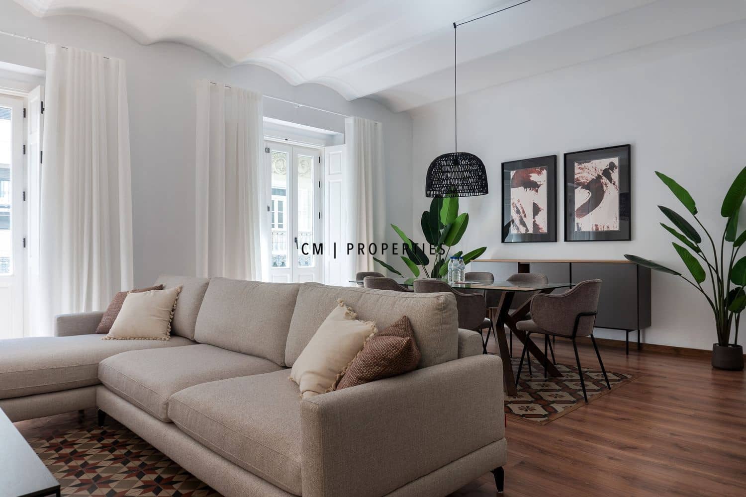 5 sovrum Lägenhet att hyra i Valencia stad - 3 300 € (Ref: 9782294)