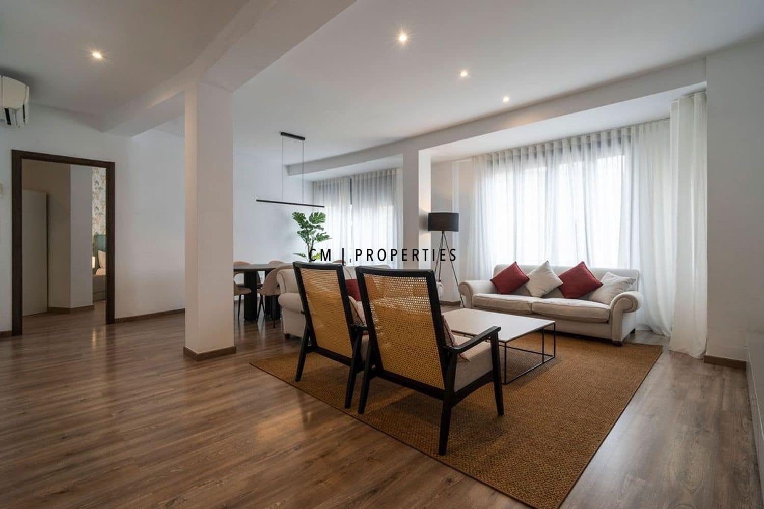 4 makuuhuone Asunto vuokrattavana paikassa Valencia kaupunki - 3 300 € (Ref: 9782479)