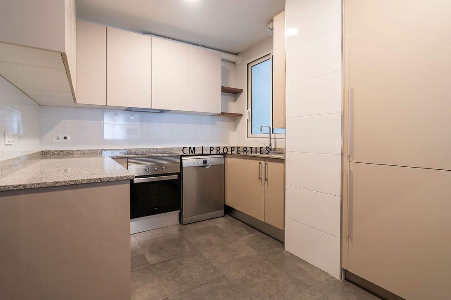 4 makuuhuone Asunto vuokrattavana paikassa Valencia kaupunki - 3 300 € (Ref: 9782479)