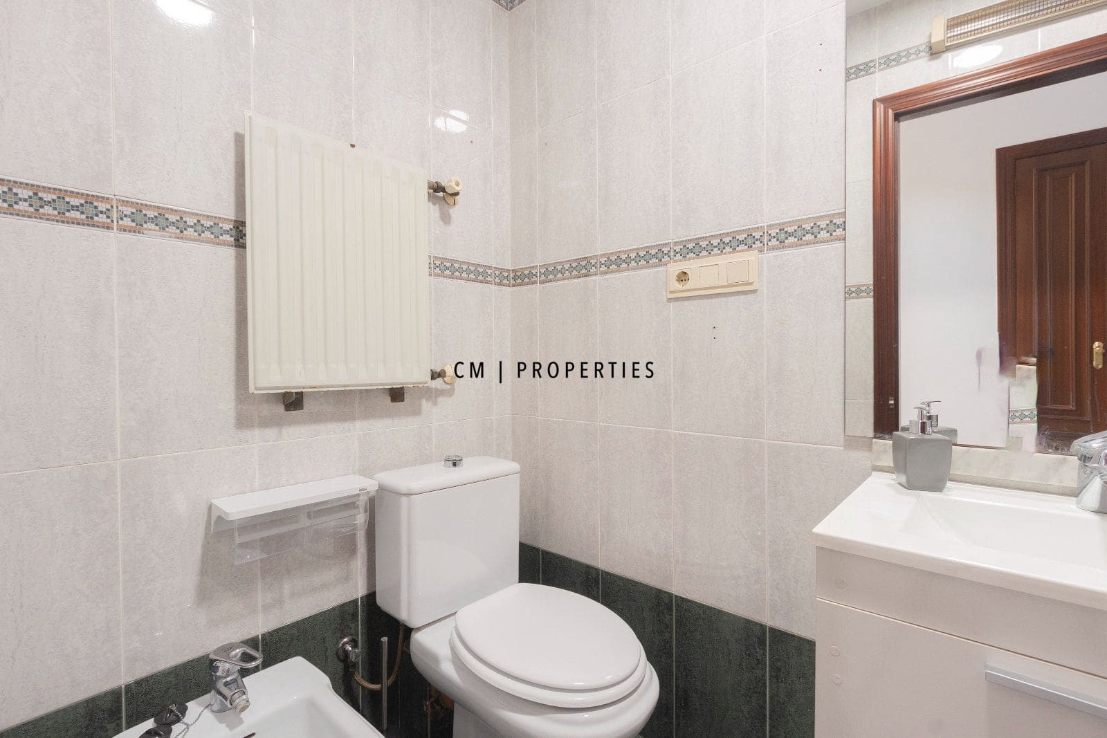 3 bedroom Flat for rent in Valencia city - € 1,670 (Ref: 9782480)