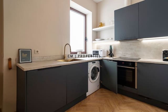 1 quarto Apartamento para arrendar em Ciutat Vella, Valência cidade - 2 000 € (Ref: 9782481)