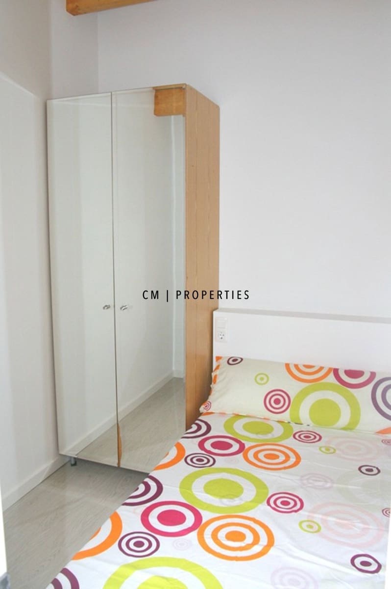 1 slaapkamer Flat te huur in Valencia stad - € 900 (Ref: 9784460)