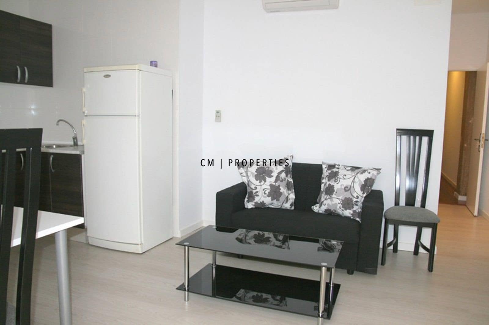 1 slaapkamer Flat te huur in Valencia stad - € 900 (Ref: 9784460)