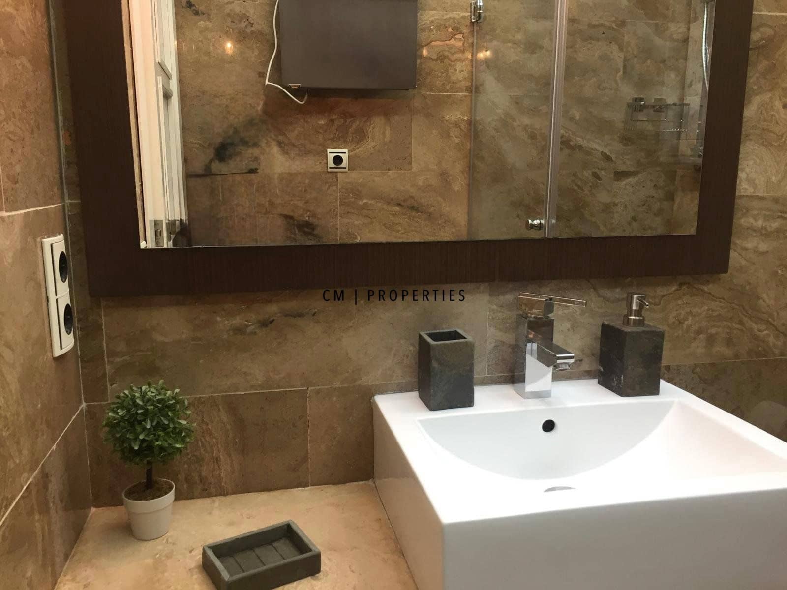 3 soveværelse Lejlighed til leje i Valencia by - € 2.000 (Ref: 9787706)