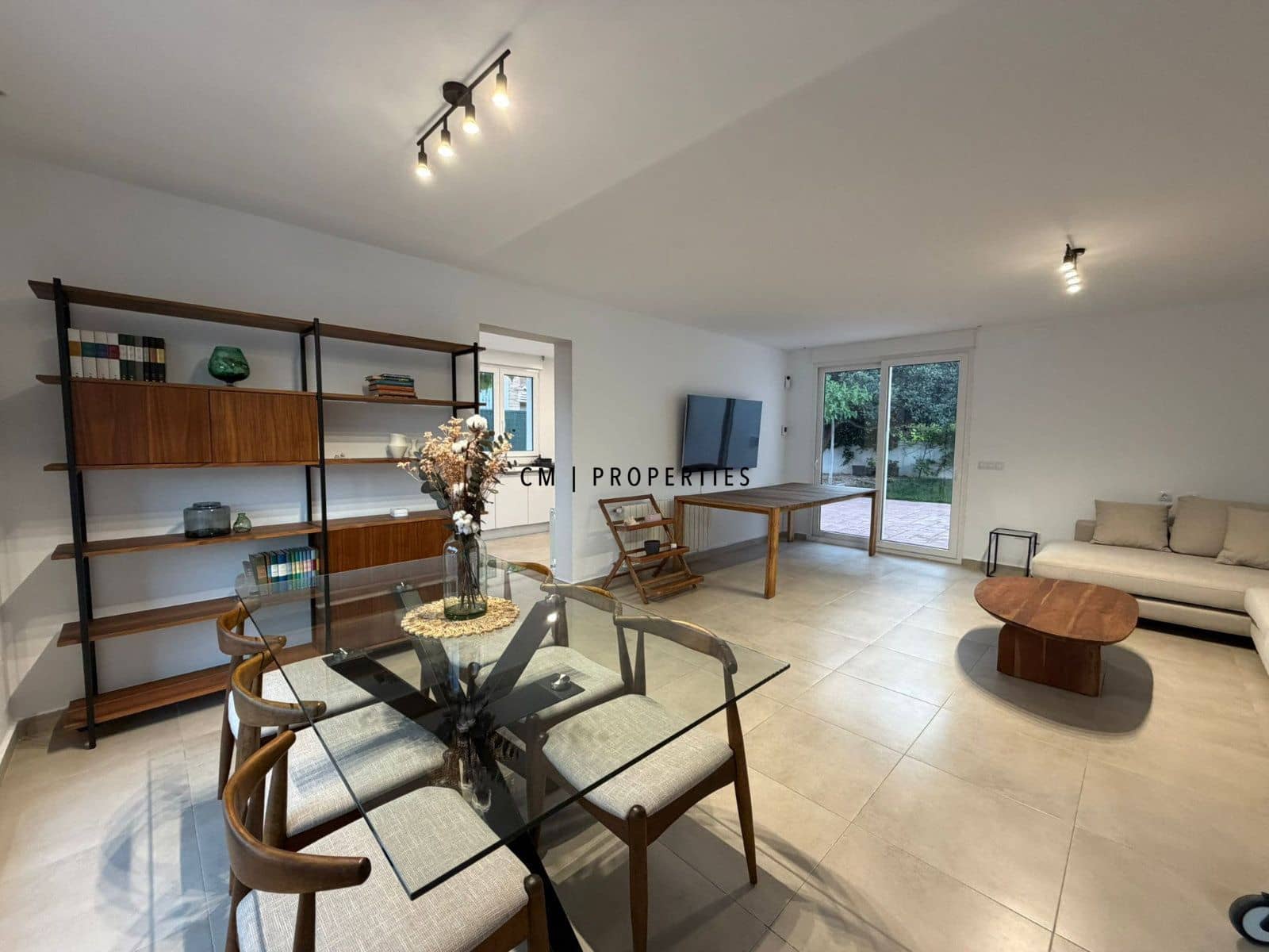 Villa/Maison de 4 chambres à louer à La Canada avec piscine garage - 2 800 € (Ref: 9789420)