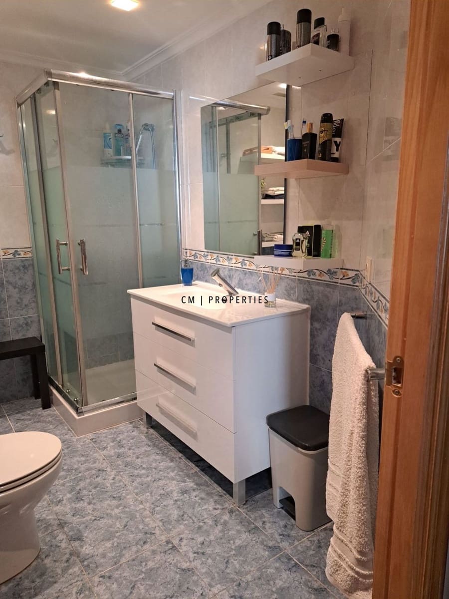 3 soverom Leilighet til salgs i Aldaia med garasje - € 305 000 (Ref: 9789620)