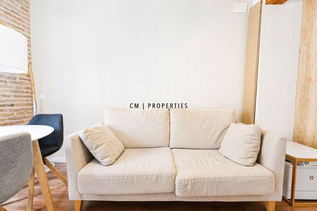 Appartement de 2 chambres à louer à Extramurs, Valence ville - 2 500 € (Ref: 9795612)