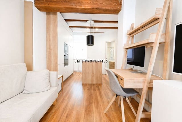 Appartement de 2 chambres à louer à Extramurs, Valence ville - 2 500 € (Ref: 9795612)