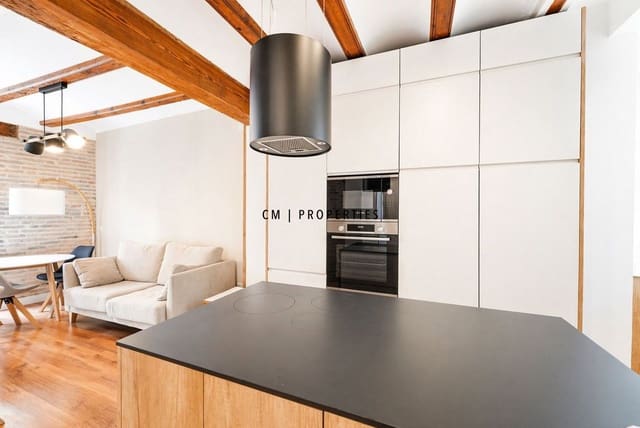 Appartement de 2 chambres à louer à Extramurs, Valence ville - 2 500 € (Ref: 9795612)