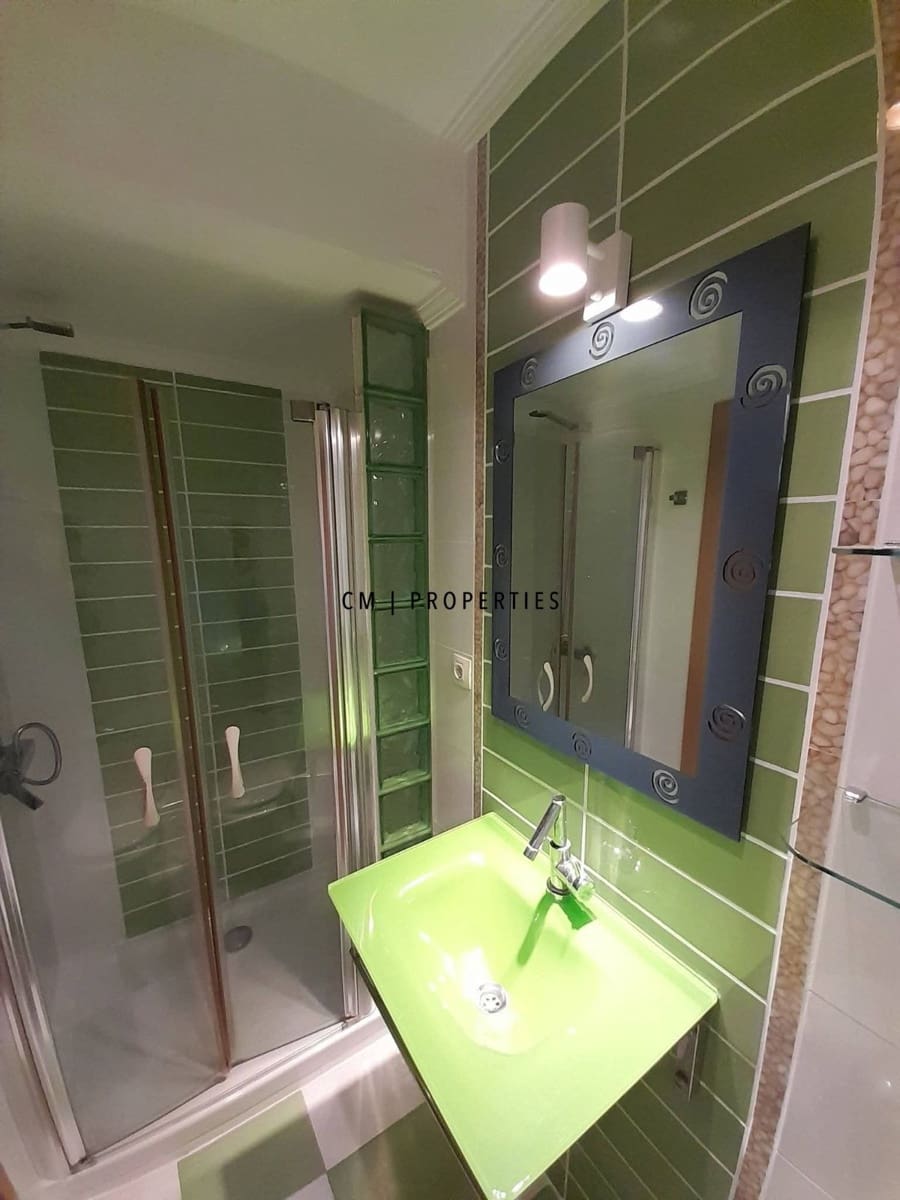 Appartement de 2 chambres à louer à Alfara del Patriarca - 950 € (Ref: 9795700)