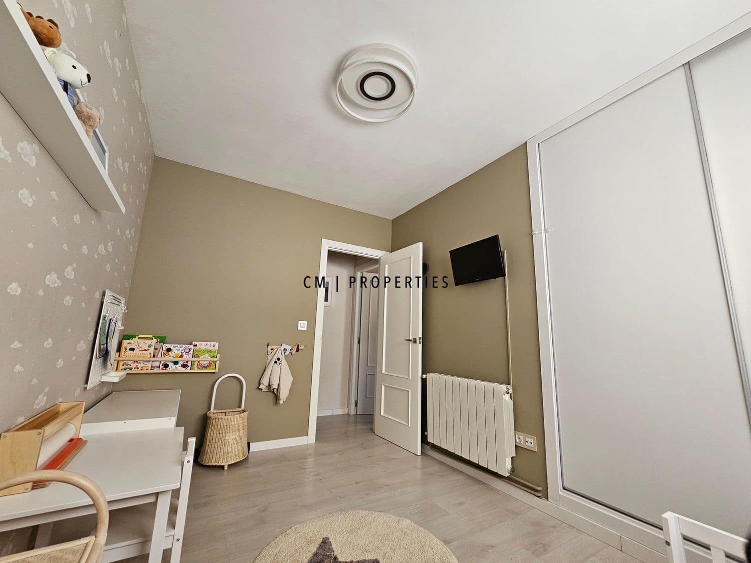 Piso de 3 habitaciones en València ciudad en venta con garaje - 450.000 € (Ref: 9795702)