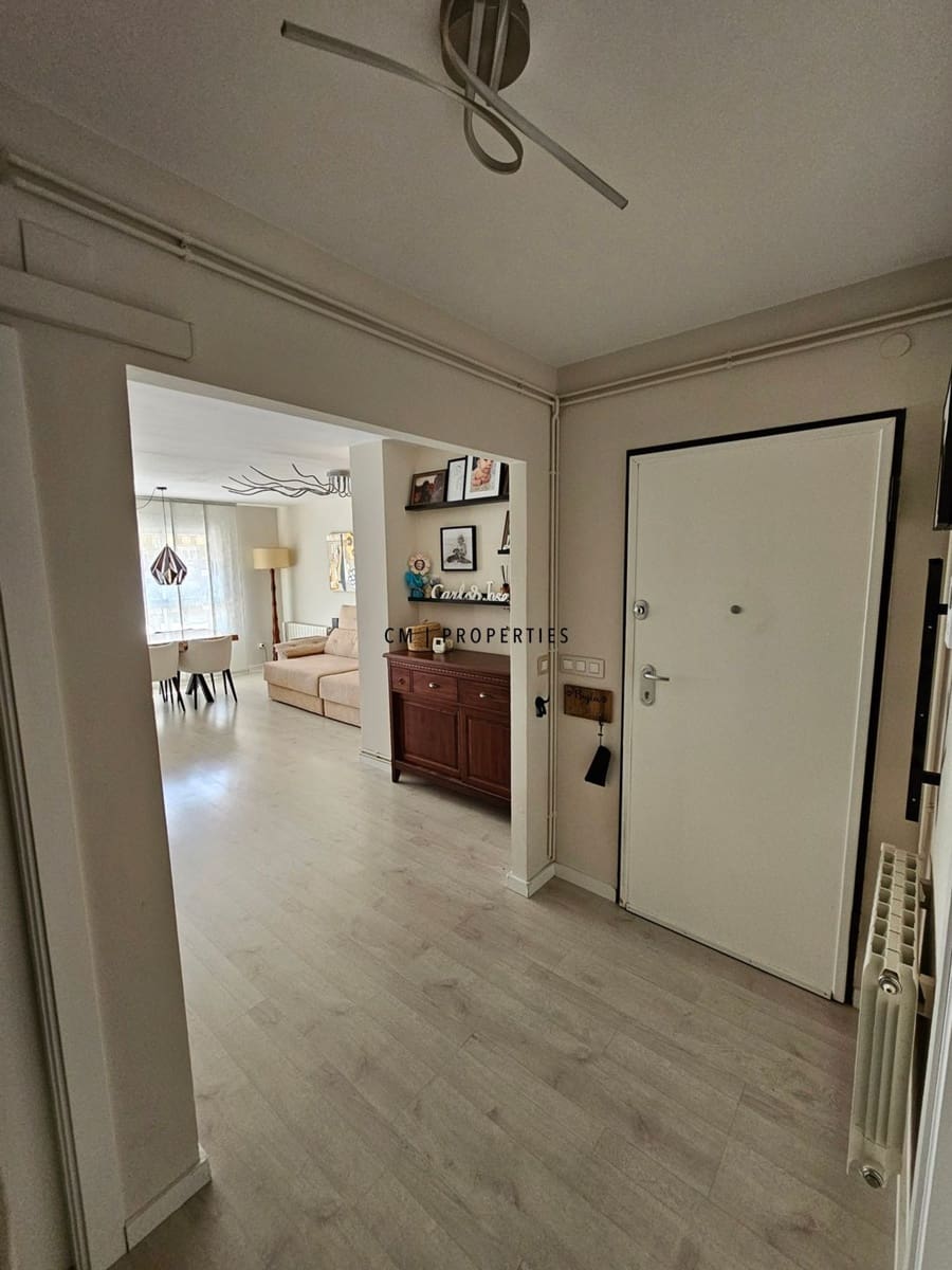Piso de 3 habitaciones en València ciudad en venta con garaje - 450.000 € (Ref: 9795702)