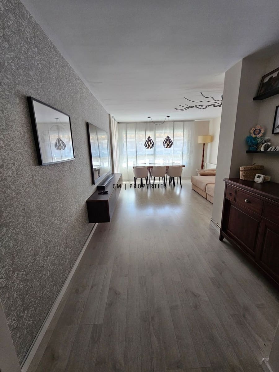 Piso de 3 habitaciones en València ciudad en venta con garaje - 450.000 € (Ref: 9795702)