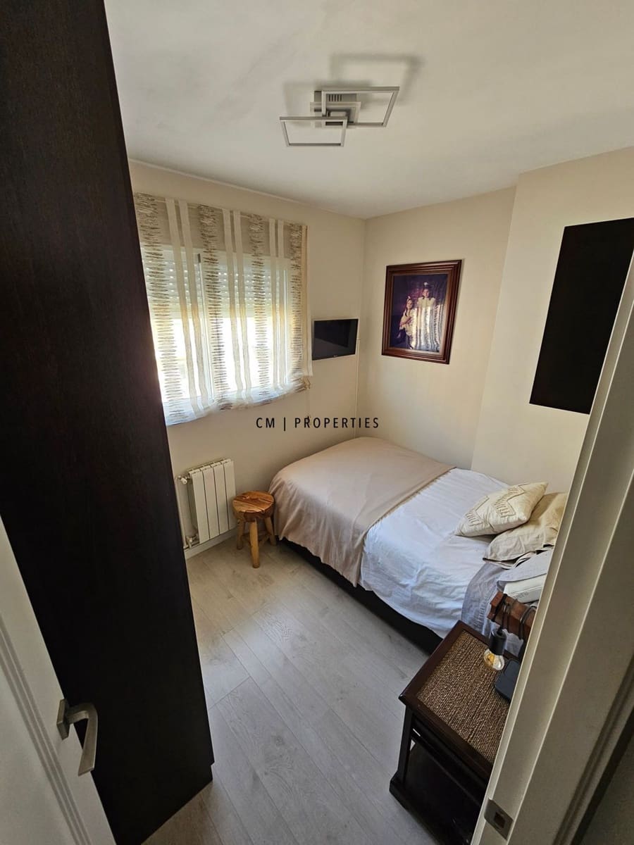 Piso de 3 habitaciones en València ciudad en venta con garaje - 450.000 € (Ref: 9795702)