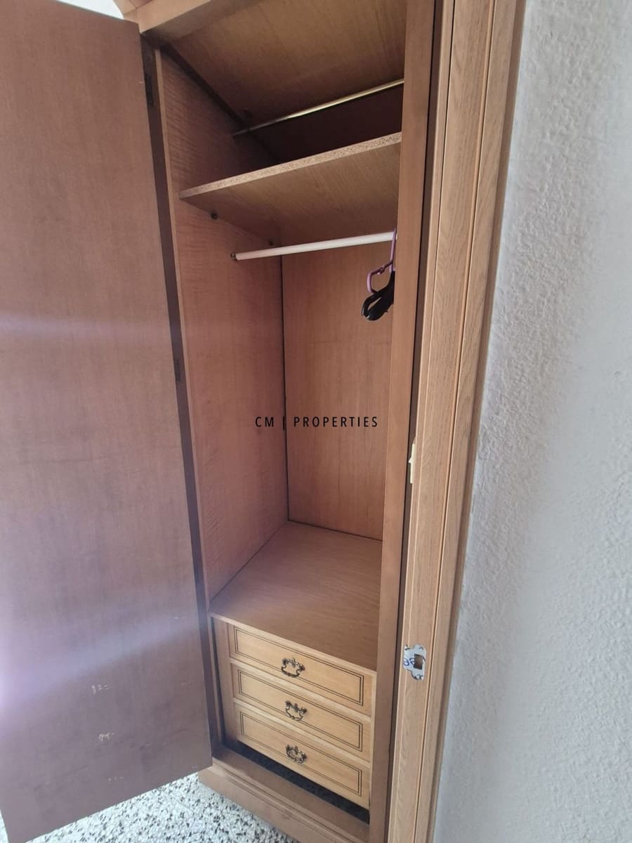 3 quarto Apartamento para arrendar em Burjassot - 1 200 € (Ref: 9801465)