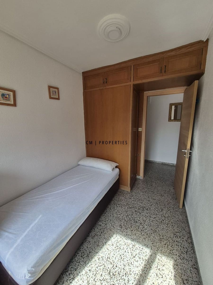 3 quarto Apartamento para arrendar em Burjassot - 1 200 € (Ref: 9801465)