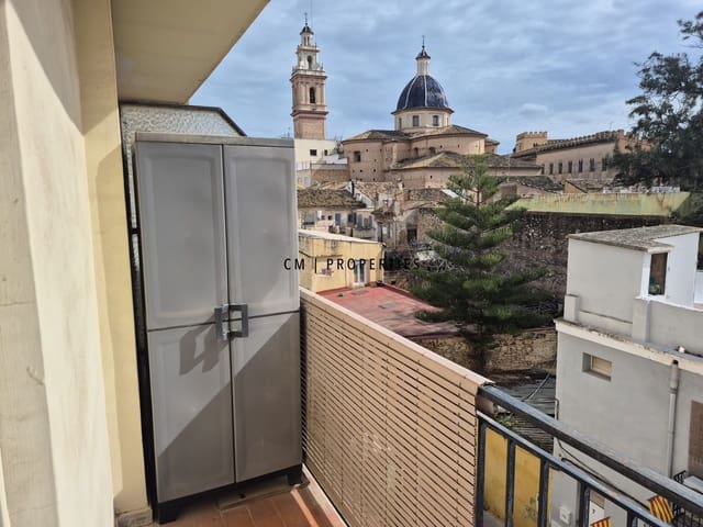 3 quarto Apartamento para arrendar em Burjassot - 1 200 € (Ref: 9801465)