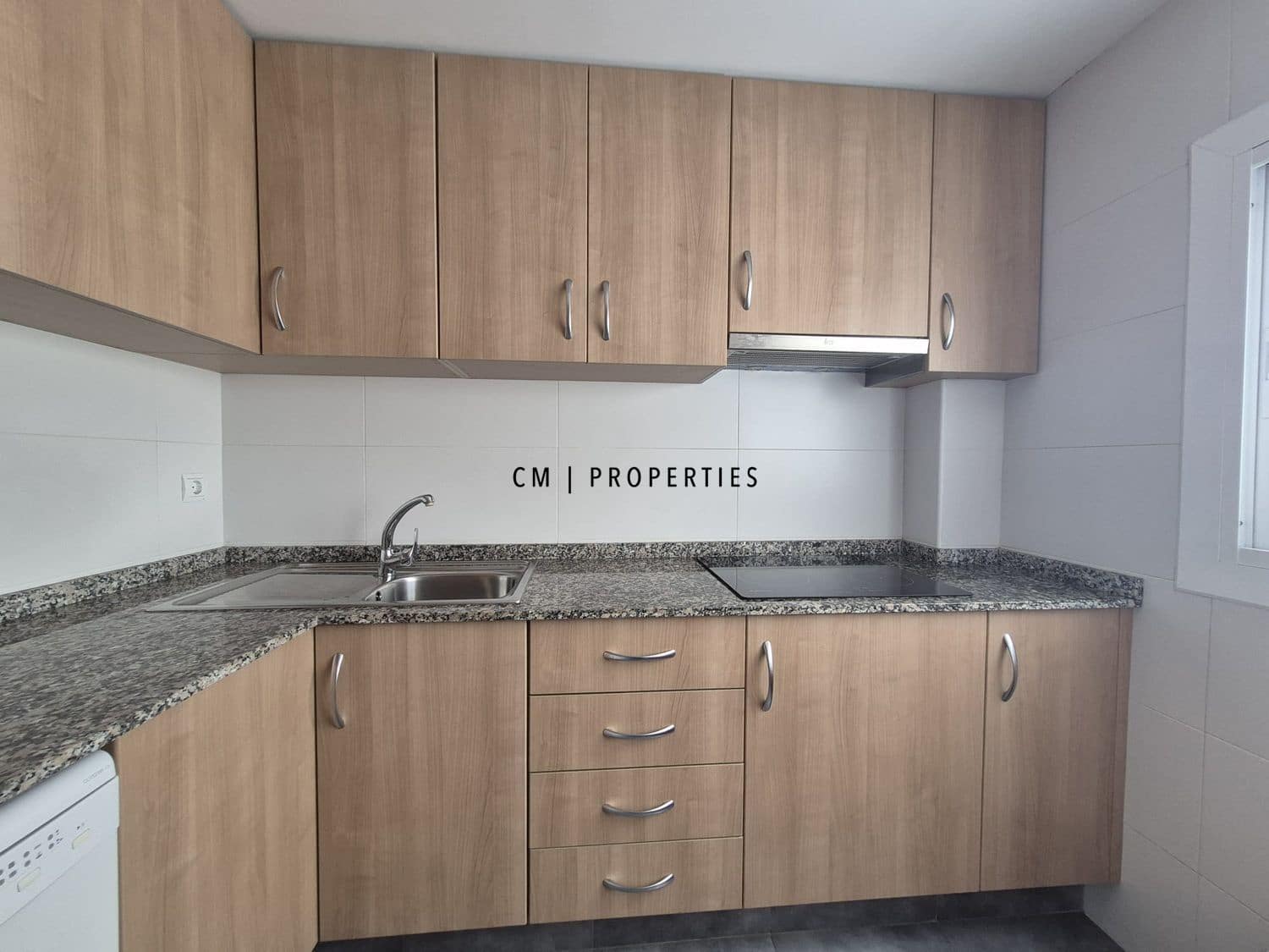 3 quarto Apartamento para arrendar em Burjassot - 1 200 € (Ref: 9801465)