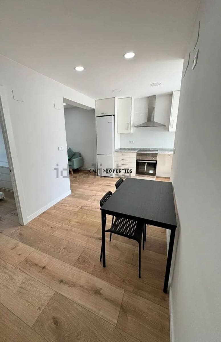 2 soveværelse Lejlighed til leje i Valencia by - € 1.350 (Ref: 9802811)