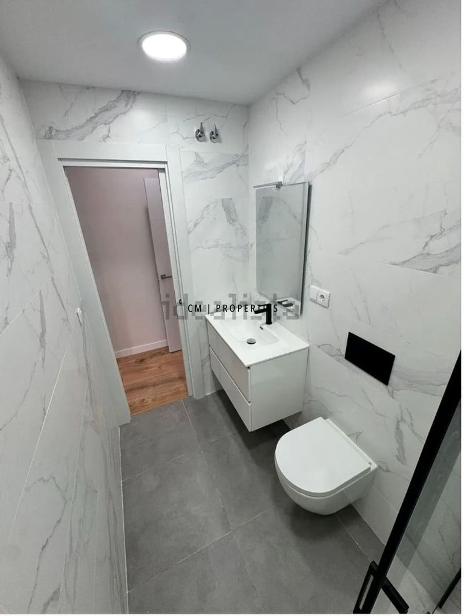 2 soveværelse Lejlighed til leje i Valencia by - € 1.350 (Ref: 9802811)