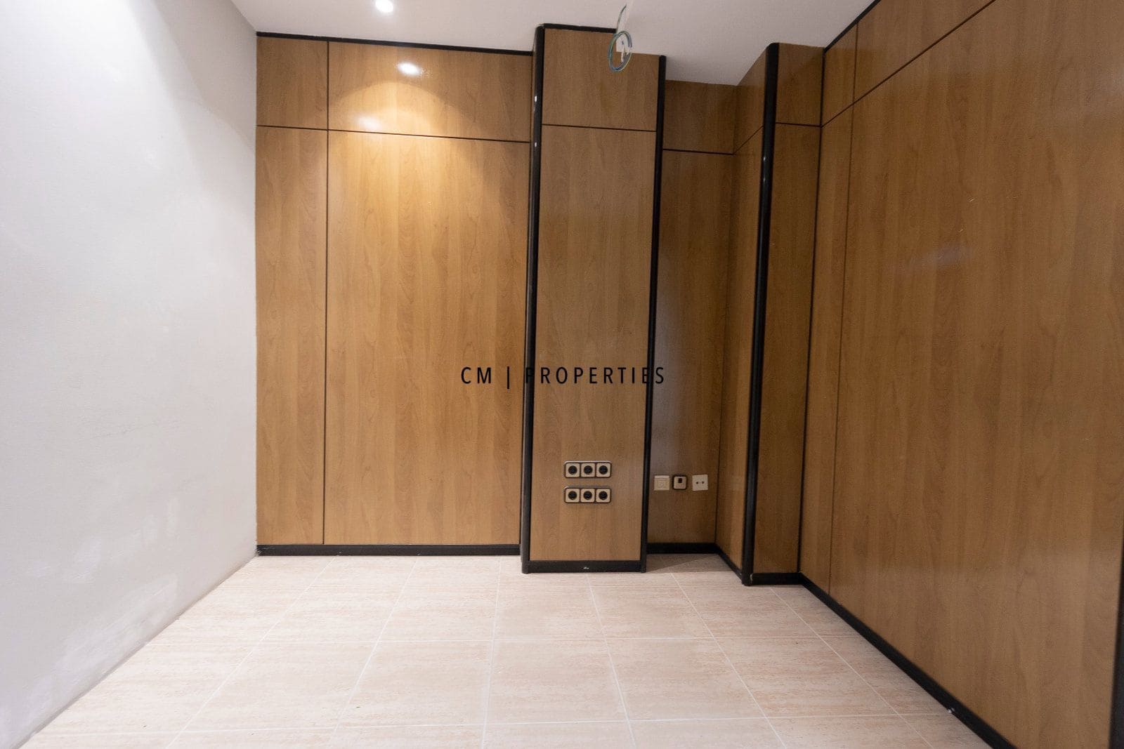 Escritório para arrendar em Valencia cidade - 3 000 € (Ref: 9802950)