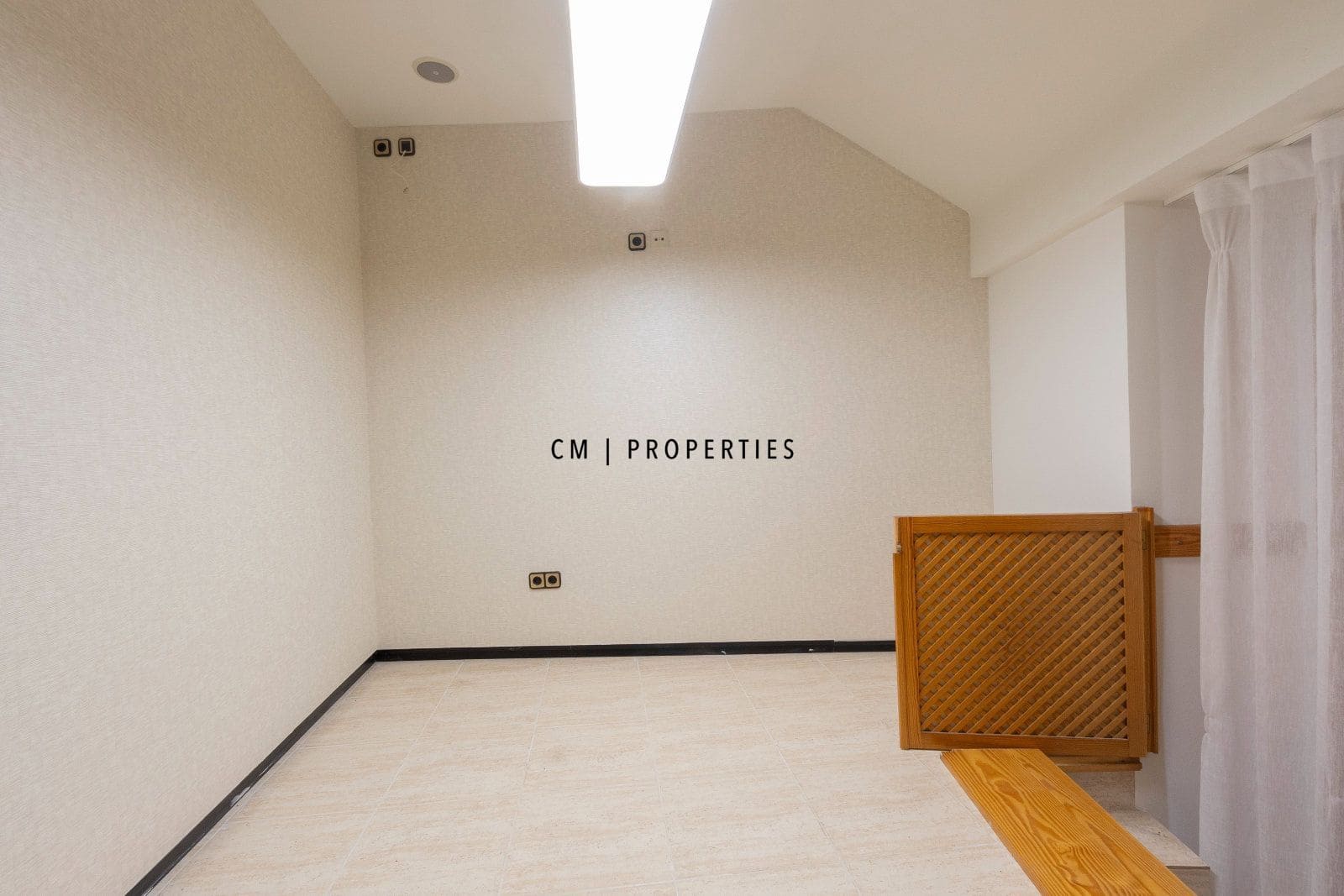 Escritório para arrendar em Valencia cidade - 3 000 € (Ref: 9802950)