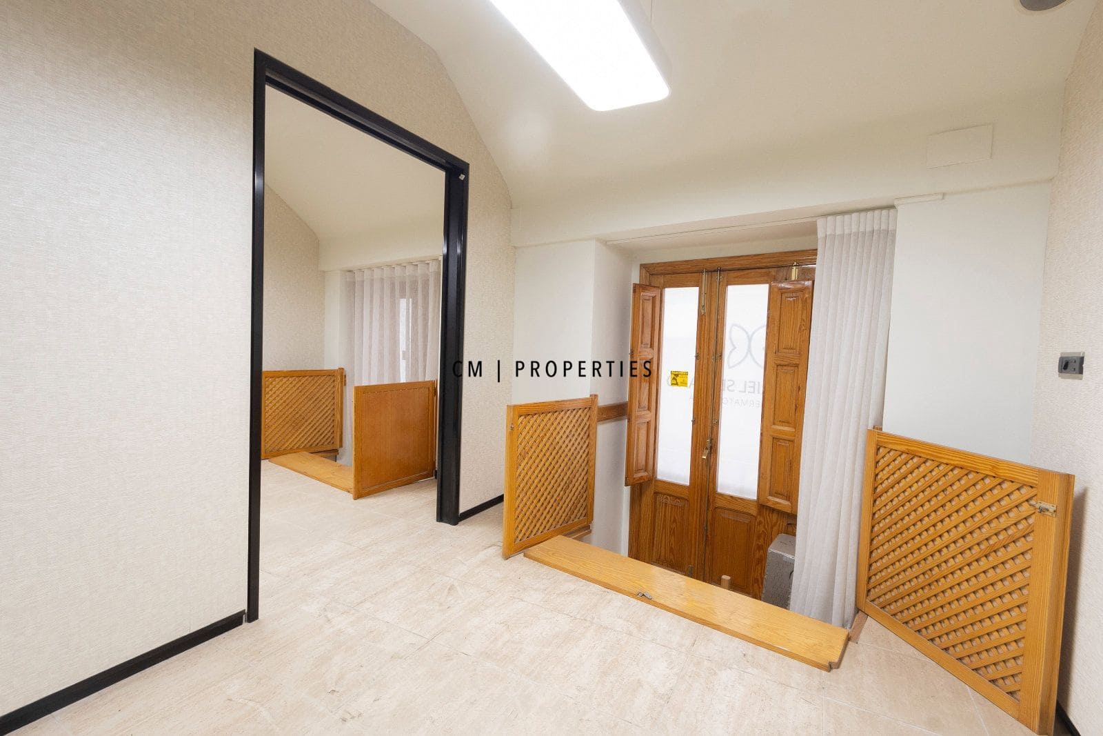 Escritório para arrendar em Valencia cidade - 3 000 € (Ref: 9802950)