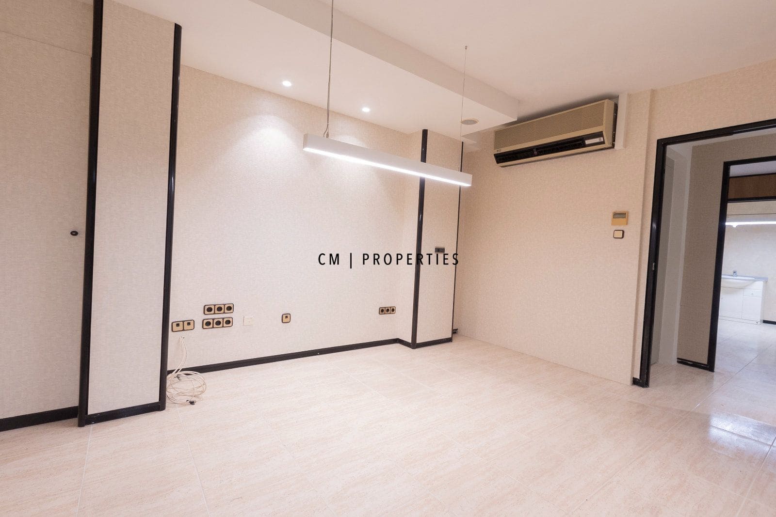 Escritório para arrendar em Valencia cidade - 3 000 € (Ref: 9802950)