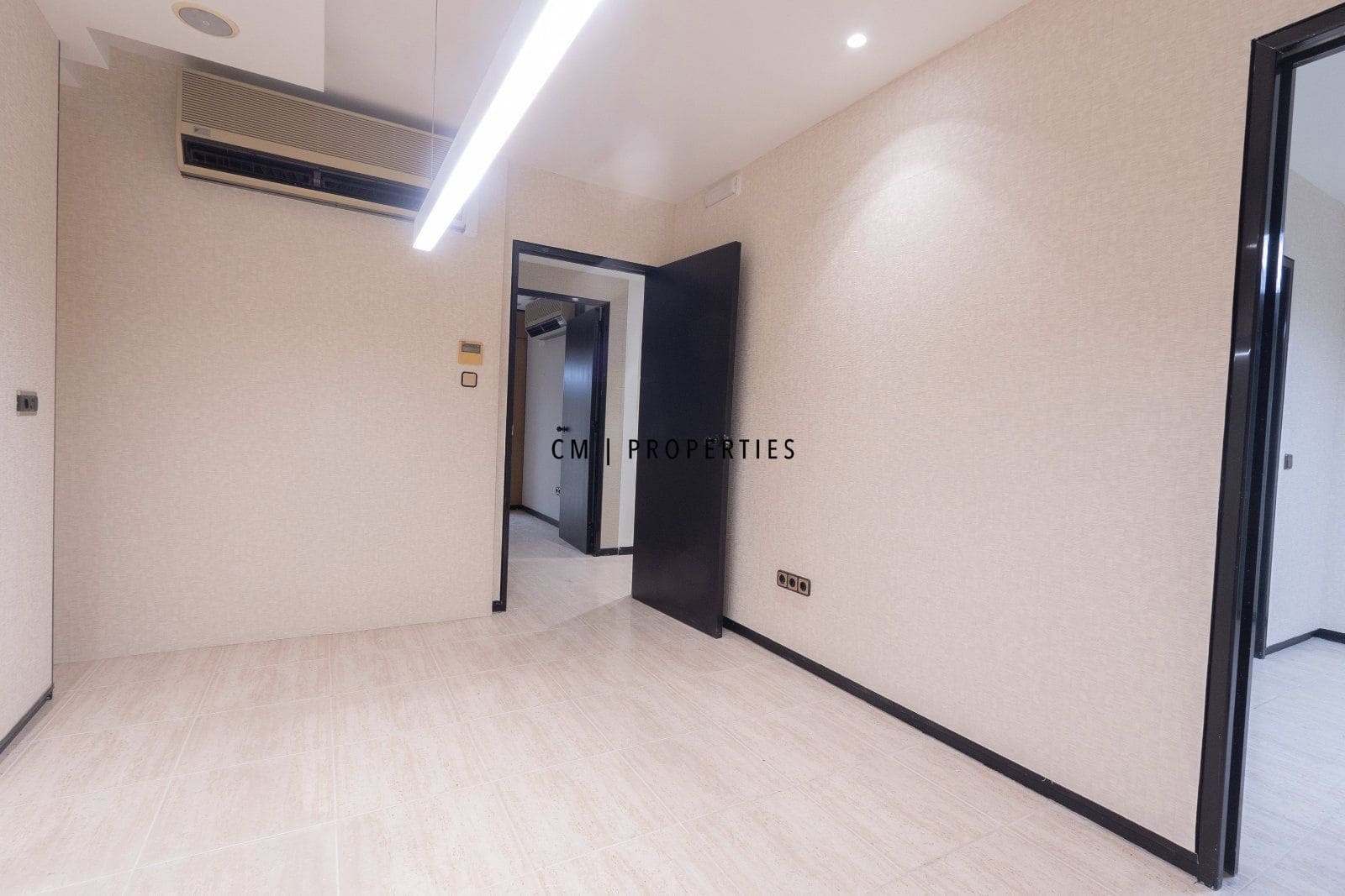 Escritório para arrendar em Valencia cidade - 3 000 € (Ref: 9802950)