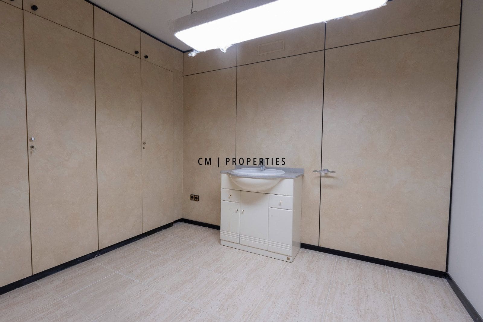 Escritório para arrendar em Valencia cidade - 3 000 € (Ref: 9802950)