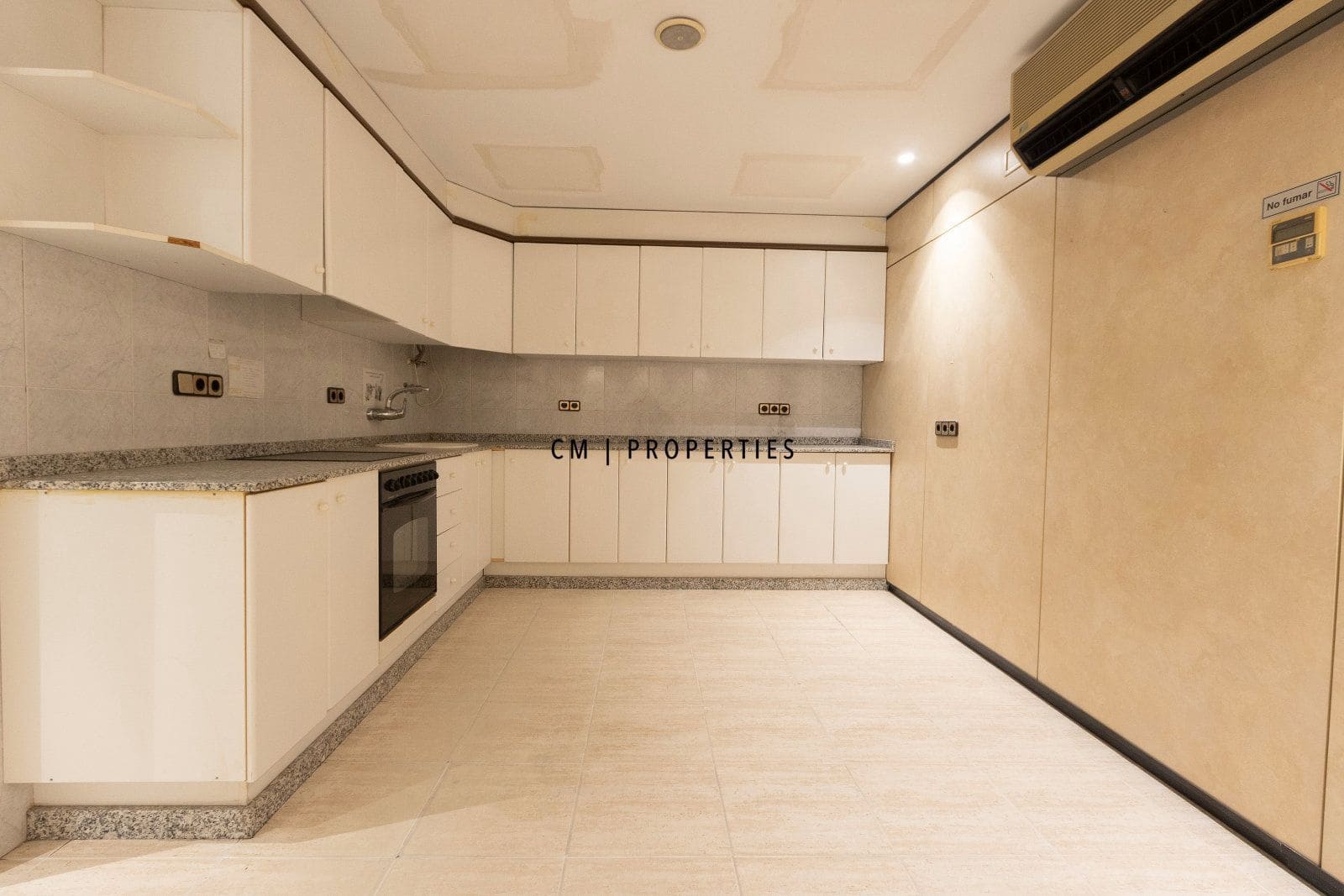 Escritório para arrendar em Valencia cidade - 3 000 € (Ref: 9802950)